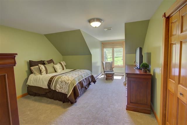 271 River Rd, South Acworth, NH 03607